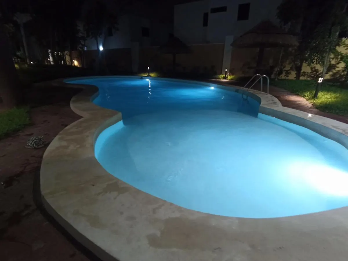 Casa En Privada Con Alberca, Excelente Para Vacaciones Y Descanso Villa Playa del Carmen México