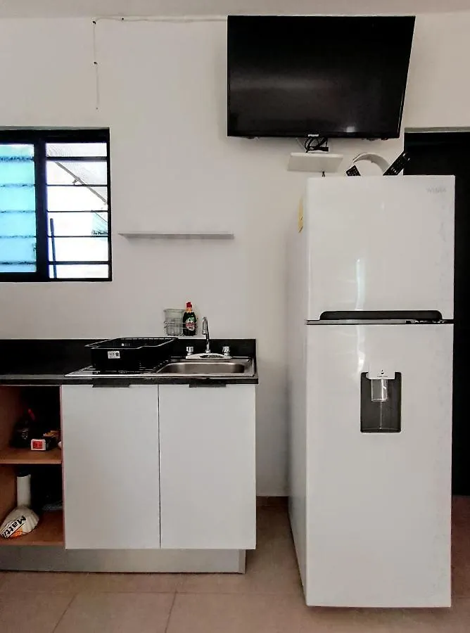 Casa En Privada Con Alberca, Excelente Para Vacaciones Y Descanso Villa Playa del Carmen