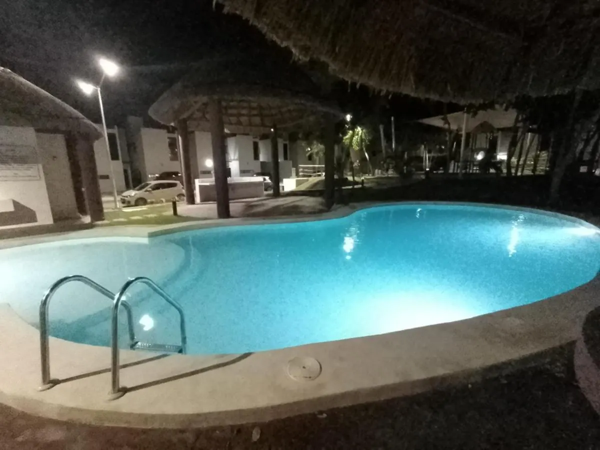 Сasa de vacaciones Casa En Privada Con Alberca, Excelente Para Vacaciones Y Descanso Villa Playa del Carmen